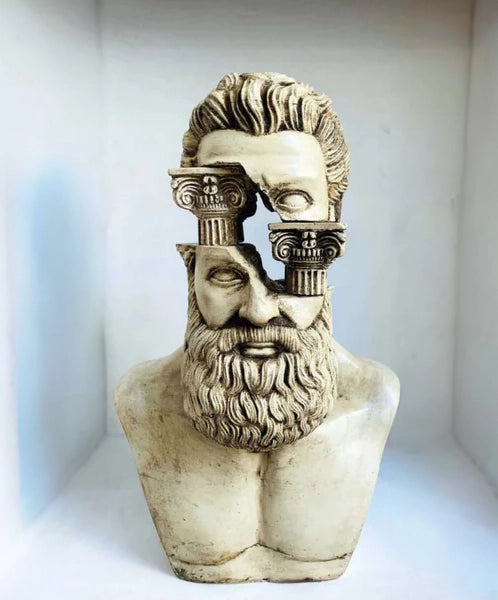Antique Hercule Design Sculpture